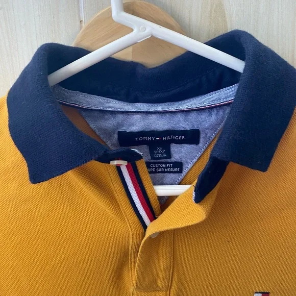 XS Yellow Tommy Hilfiger polo. - Picture 3 of 3